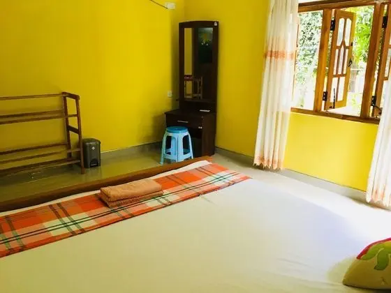 Deluxe Tek Büyük Yataklı Oda, 1 Çift Kişilik Yatak, Sigara İçilebilir, Bahçe Manzaralı
