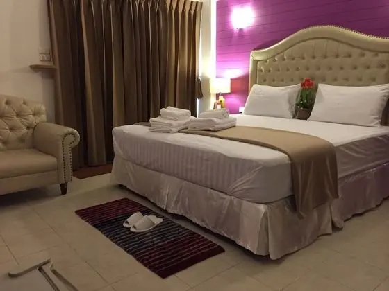 Deluxe Tek Büyük Yataklı Oda