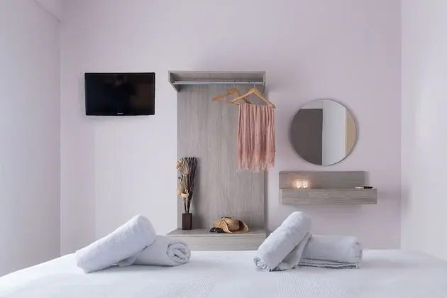 Luxury Oda