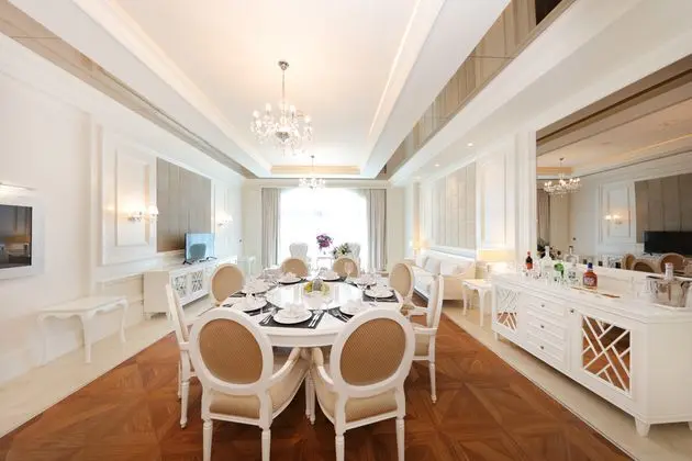 https://images.etstur.com/imgproxy/resize/2560x1440/files/images/hotelImages/etsrooms/516404/Sueno_Hotels_Deluxe_Belek_20241021104500_0.jpg
