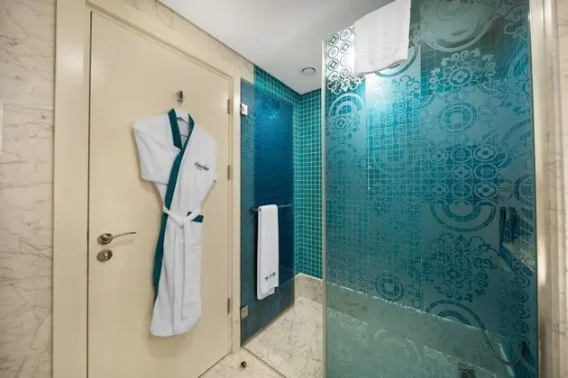Sueno Suite Deniz Manzaralı Swim Up Oda