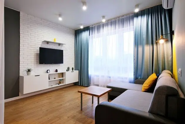 Design Apart Daire, 1 Yatak Odası, Mutfak, Nehir Manzaralı (57 Oktyabrskaya street)