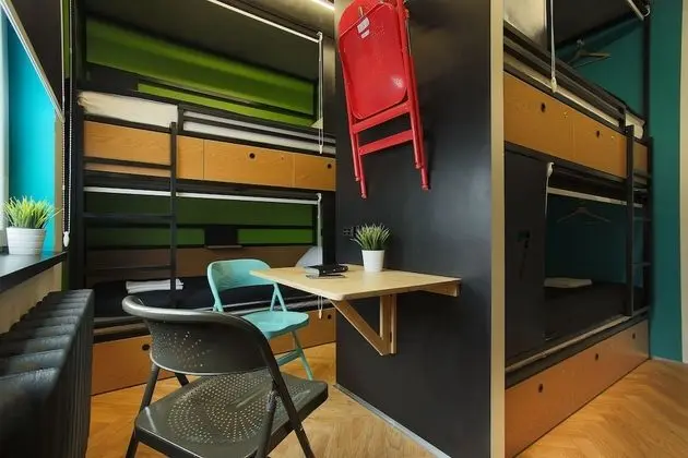 Superior Ortak Ranzalı Oda, Sadece erkekler için, Nehir Manzaralı (Bed in 8-bed Room)