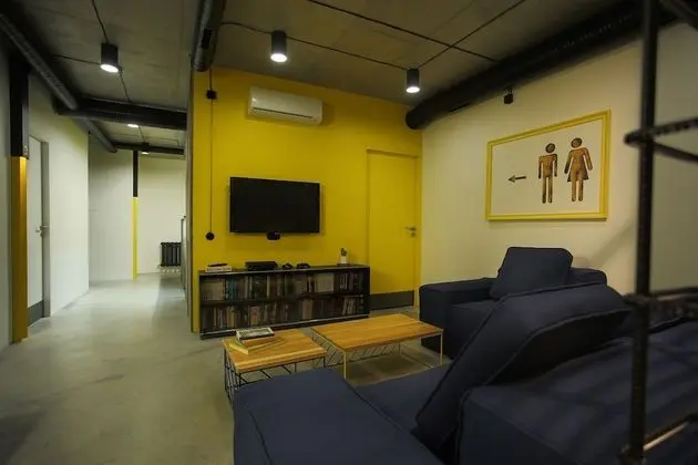 Superior Ortak Ranzalı Oda, Sadece erkekler için, Nehir Manzaralı (Bed in 8-bed Room)