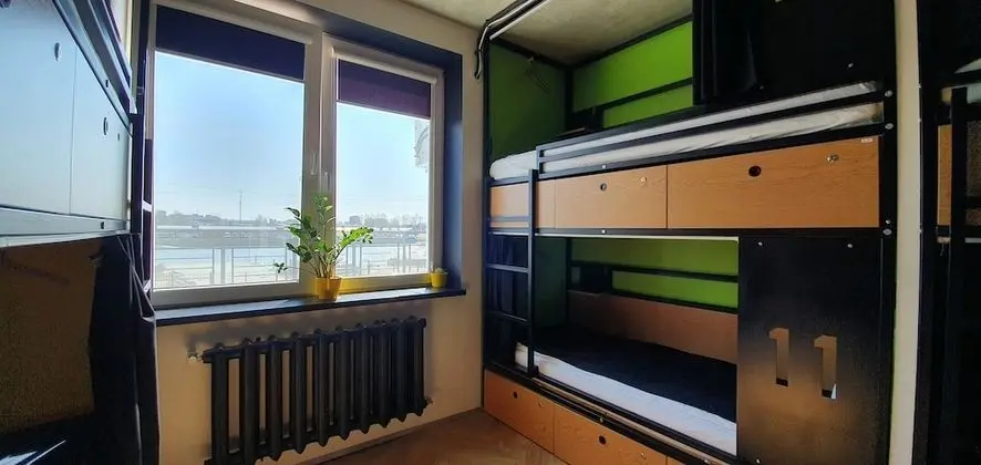Superior Ortak Ranzalı Oda, Sadece kadınlar için, Nehir Manzaralı (Bed in 8-bed Room)