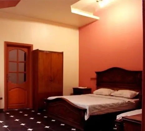 Comfort Dört Kişilik Oda, Ortak Banyo