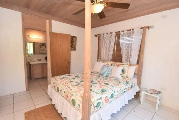 Exceptional Memories- Footprints away from the beach with Balcony