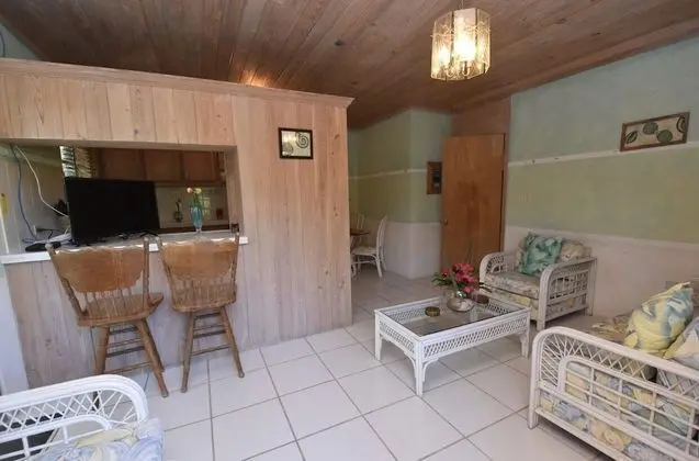 Exceptional Memories- Footprints away from the beach with Balcony