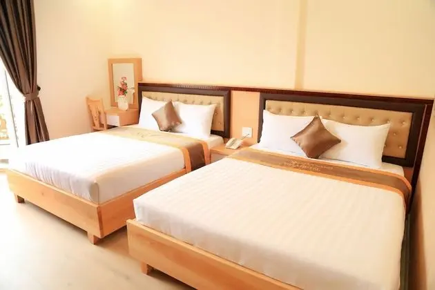 Deluxe Dört Kişilik Oda, 2 Büyük (Queen) Boy Yatak, Tepe Manzaralı