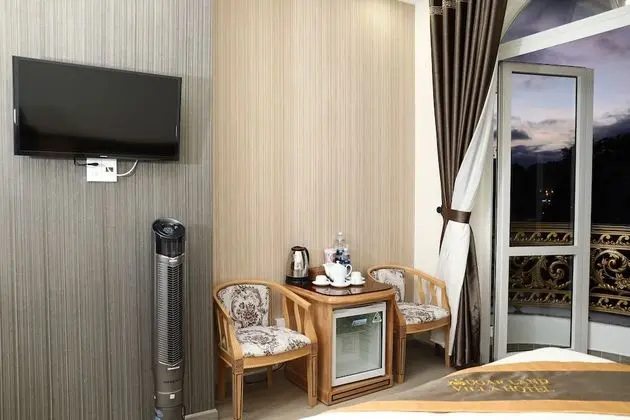 Deluxe Dört Kişilik Oda, 2 Büyük (Queen) Boy Yatak, Tepe Manzaralı