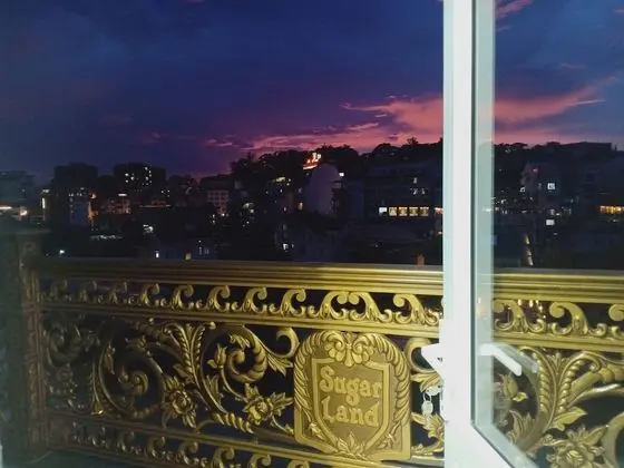 Deluxe Dört Kişilik Oda, 2 Büyük (Queen) Boy Yatak, Tepe Manzaralı