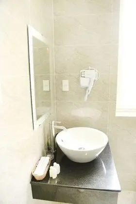 Deluxe Tek Büyük Yataklı Oda, Balkon, Tepe Manzaralı (King)