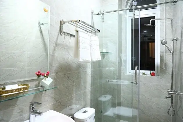 Deluxe Tek Büyük Yataklı Oda, Balkon, Tepe Manzaralı (King)