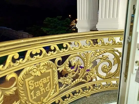 Deluxe Tek Büyük Yataklı Oda, Balkon, Tepe Manzaralı (King)