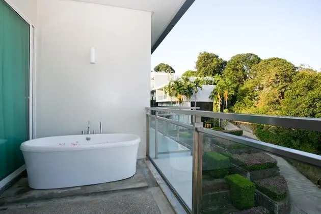 Grand Jacuzzi