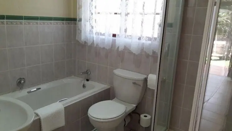 Deluxe Tek Büyük Yataklı Oda, Bahçe Manzaralı