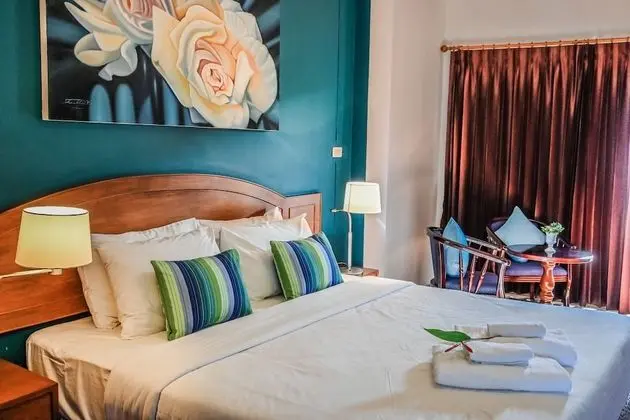 Comfort Tek Büyük Yataklı Oda