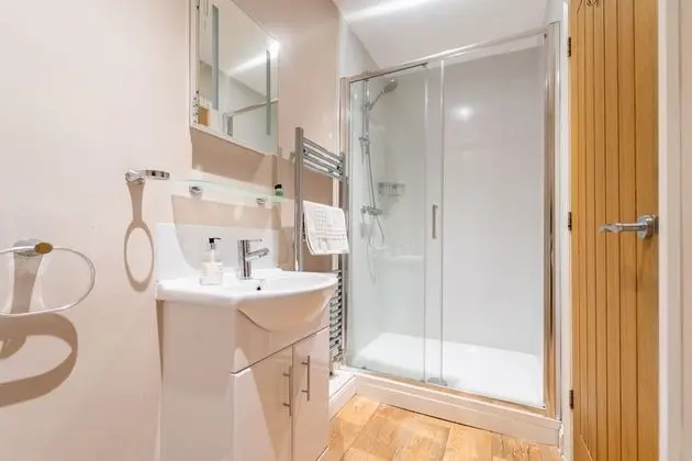 Deluxe İki Ayrı Yataklı Oda, Banyolu/Duşlu