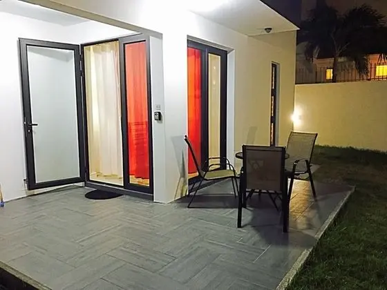 Luxury Apart Daire, Birden Çok Yatak, Havuz Manzaralı