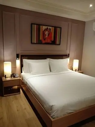 Deluxe Tek Büyük Yataklı Oda