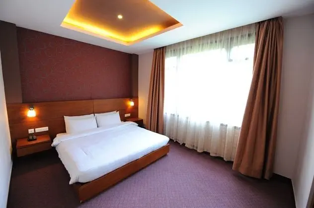 Portico suite