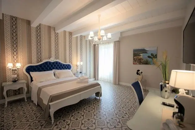 Deluxe Üç Kişilik Oda