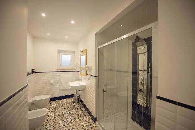 Deluxe Üç Kişilik Oda