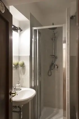 Family Oda (Private External Bathroom)