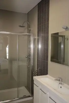 Superior Tek Büyük veya İki Ayrı Yataklı Oda