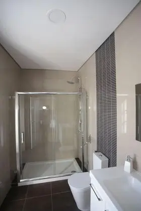 Superior Tek Büyük veya İki Ayrı Yataklı Oda, Küçük Mutfak