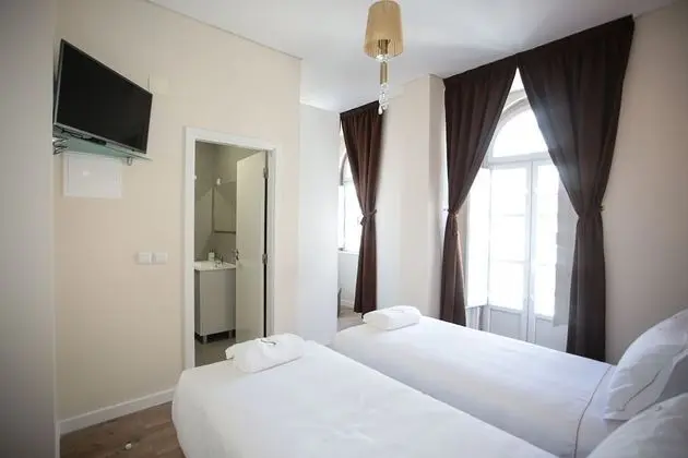 Tek Büyük veya İki Ayrı Yataklı Oda