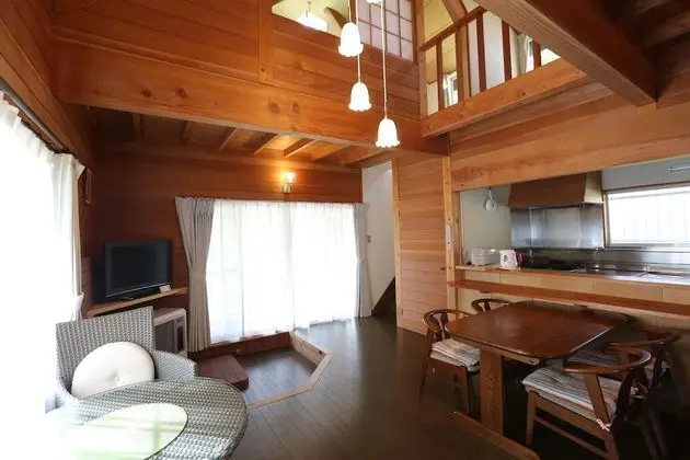 Kır Evi (Mominoki)