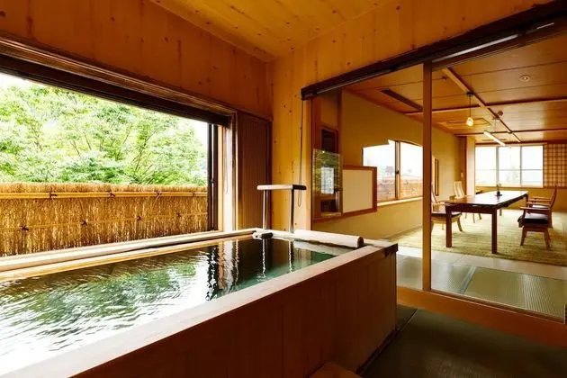 Traditional İki Ayrı Yataklı Oda (Japanese Western Twin, Open Air Bath)