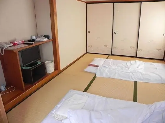 Traditional Oda, Ortak Banyo (Japanese Style, For 3 Guests)