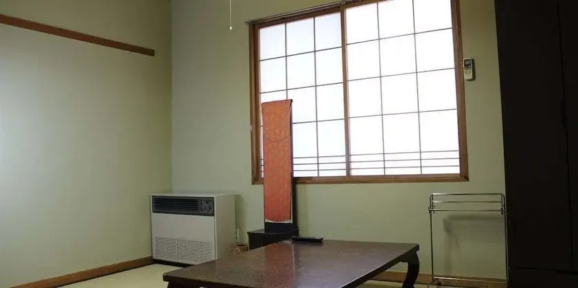 Traditional İki Ayrı Yataklı Oda, Sigara İçilmez, Ortak Banyo (Japanese Style Economy)