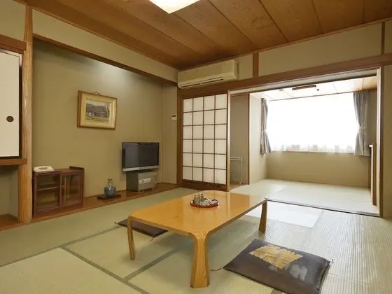Traditional Oda, Sigara İçilebilir (Japanese-Style)