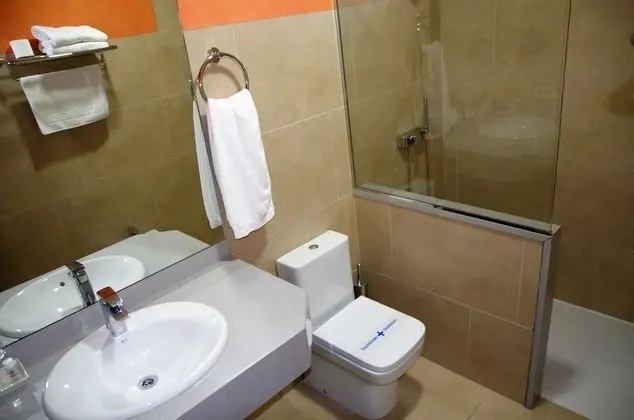 Standard Tek Büyük veya İki Ayrı Yataklı Oda