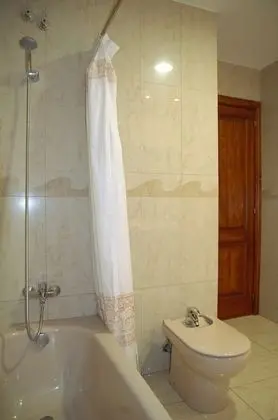 Superior Tek Büyük veya İki Ayrı Yataklı Oda