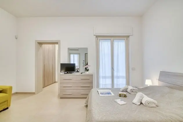 Family Apart Daire, 1 En Büyük (King) Boy Yatak ve Çekyat (Suite 1 Ondina Viareggio 200mt from)