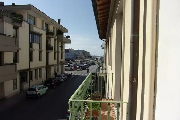 Family Apart Daire, 1 En Büyük (King) Boy Yatak ve Çekyat (Suite 1 Ondina Viareggio 200mt from)