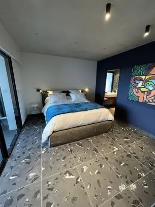 Luxury Tek Büyük Yataklı Oda, 1 En Büyük (King) Boy Yatak, Balkon, Denize Bakan