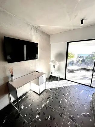 Luxury Tek Büyük Yataklı Oda, 1 En Büyük (King) Boy Yatak, Balkon, Denize Bakan