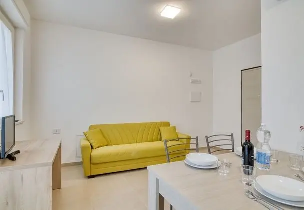 Family Apart Daire, 1 En Büyük (King) Boy Yatak ve Çekyat (Suite 3 Ondina Viareggio 200m from)