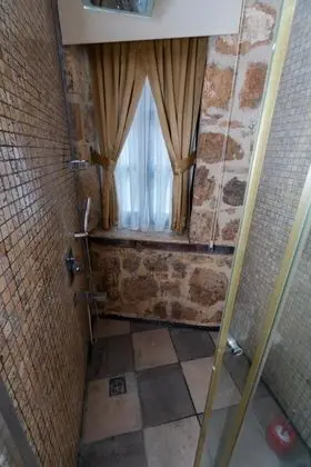 Apart Oda, Havuz Manzaralı, Havuzlu