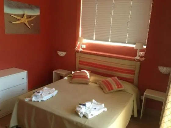 Tek Büyük Yataklı Oda, Balkon, Deniz Manzaralı