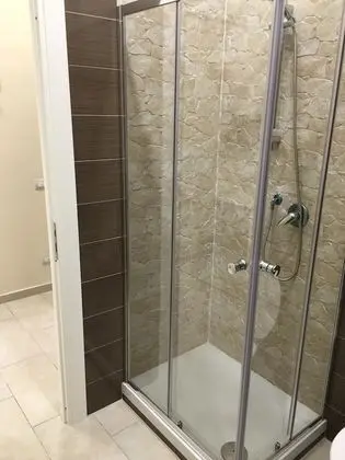 Basic Üç Kişilik Oda (Brown)