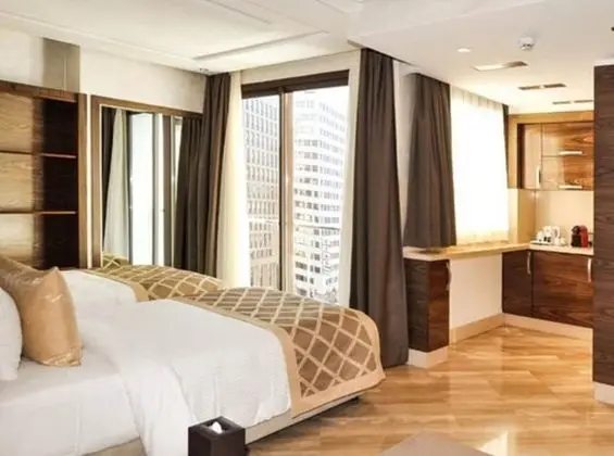 Standard Junior Suite Twin