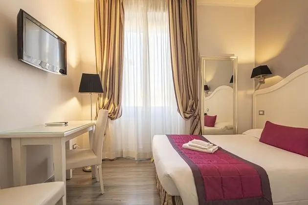 Standard Tek Büyük veya İki Ayrı Yataklı Oda