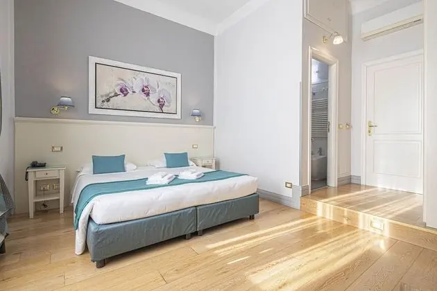 Standard Üç Kişilik Oda