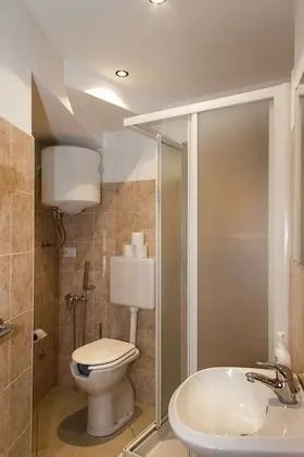 Tek Büyük Yataklı Oda, 1 Çift Kişilik Yatak, Banyolu/Duşlu